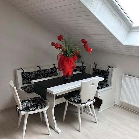 Ferienwohnung Taunus Im Gruenen Obergeschoss Langgons Kültér fotó